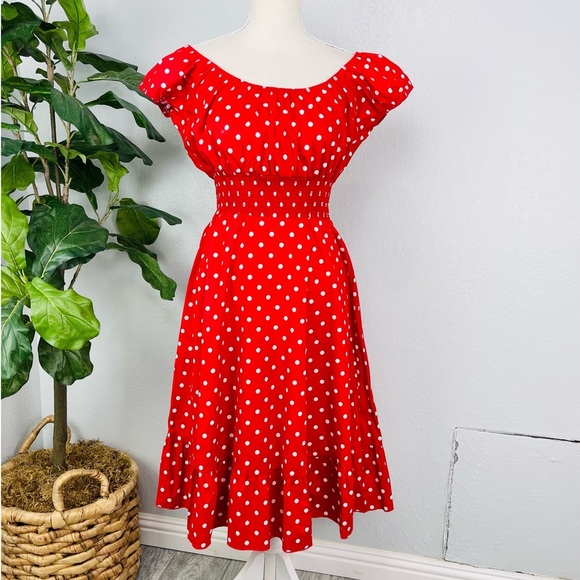 Red Retro 1950s Polka Dot Smock Swing Dress - Picture 1 of 8